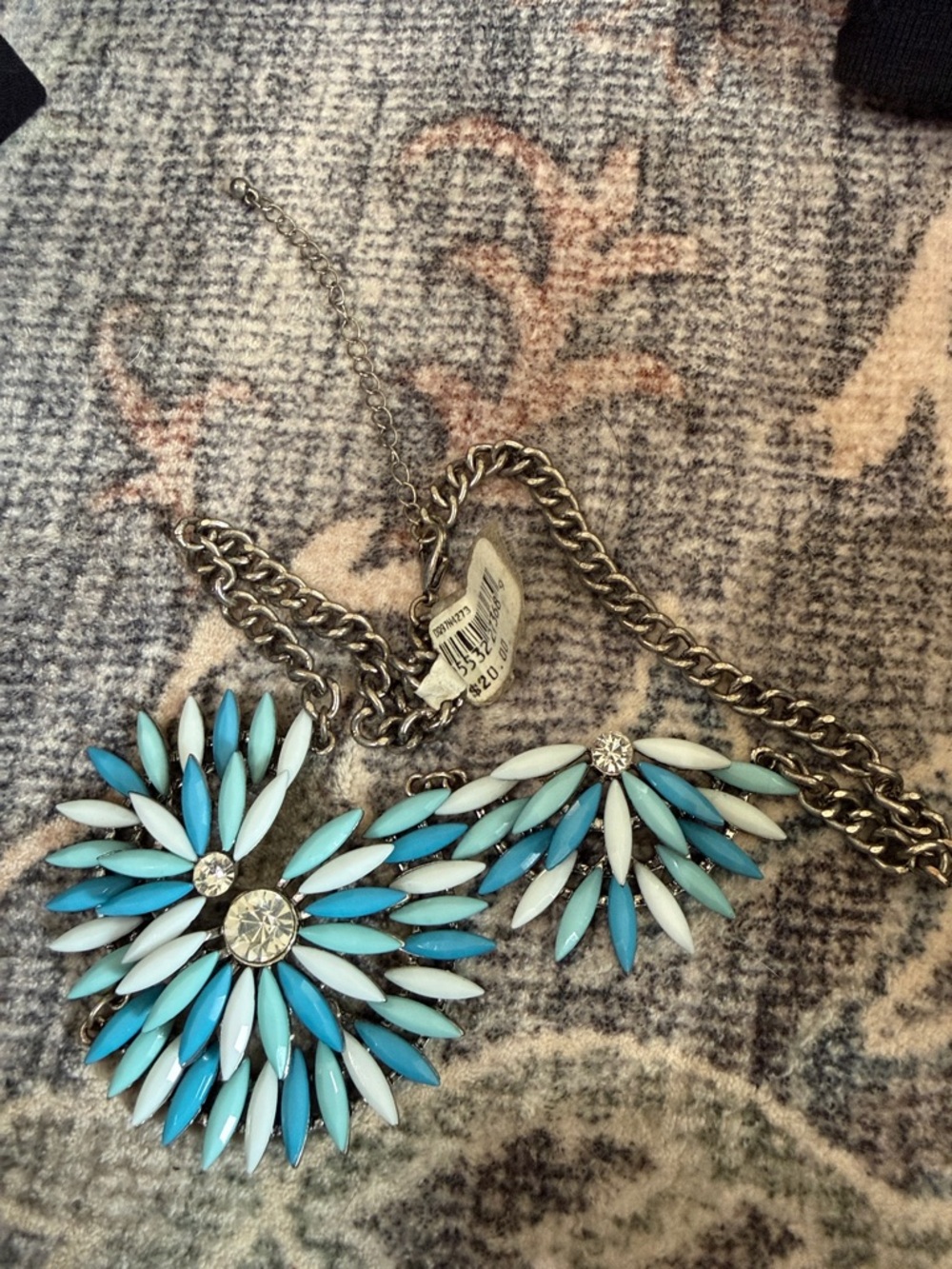 Statement Necklace - Picture 4 of 4